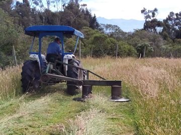 DE OPORTUNIDAD HERMOSA  HACIENDA GANADERA CHAUPI MACHACHI