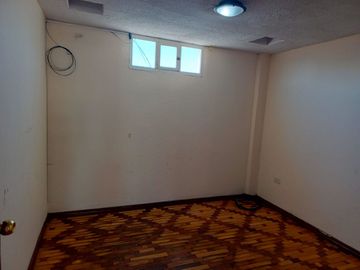 EDIFICIO RENTERO EN VENTA EN FICOA. AMBATO. DE OPORTUNIDAD!!