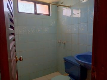 EDIFICIO RENTERO EN VENTA EN FICOA. AMBATO. DE OPORTUNIDAD!!