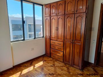 EDIFICIO RENTERO EN VENTA EN FICOA. AMBATO. DE OPORTUNIDAD!!