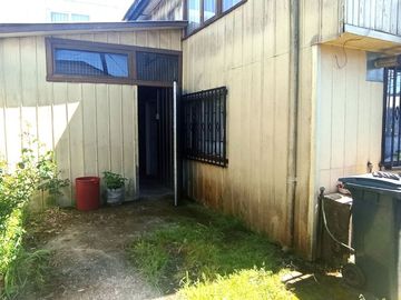 Avenida Argentina, casa de esquina  $115.000.000