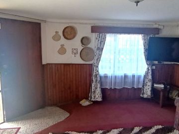 Avenida Argentina, casa de esquina  $115.000.000