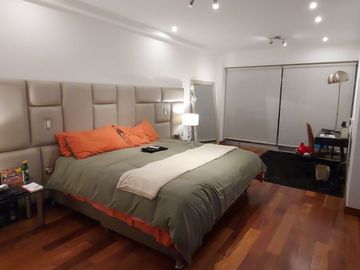 Esplendor en Surco: Dpto de 398 m² en Planta Baja con Piscina Privada y 3 Dorm.