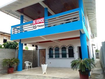 SE VENDE CASA EN PLAYAS VILLAMIL KM 2,5 VIA A DATA