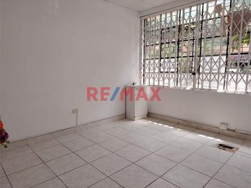 Venta Local Comercial 120M2 -(Primer Piso)