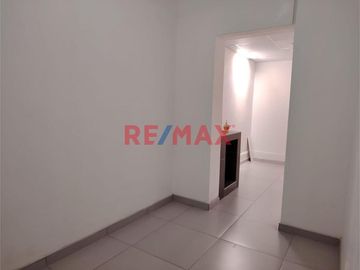 Venta Local Comercial 120M2 -(Primer Piso)