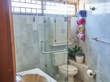 VENDEDOR MOTIVADO Amplia casa en venta Lomas de Mazatlan, cerca de Malecon