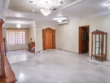 VENDEDOR MOTIVADO Amplia casa en venta Lomas de Mazatlan, cerca de Malecon