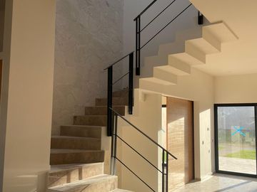 Casa en venta en Chapala en exclusivo desarrollo