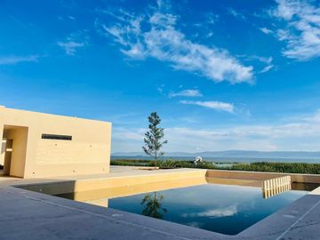 Casa en venta en Chapala en exclusivo desarrollo