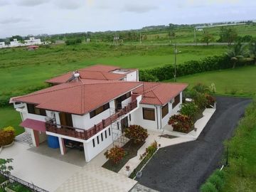 Vendo Hermosa Casa Tipo Quinta Via Cojimies Km 30