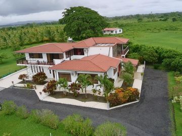 Vendo Hermosa Casa Tipo Quinta Via Cojimies Km 30