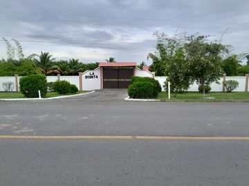 Vendo Hermosa Casa Tipo Quinta Via Cojimies Km 30