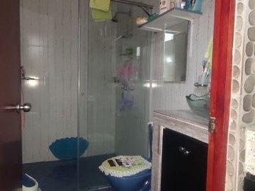 Venta de Casa de 3 Niveles Barrio Salvador Medellín