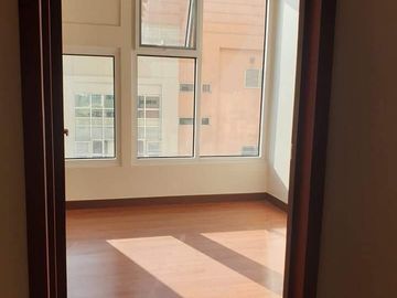 condominium in circuit palanan arnaiz san antonio pio del pillar