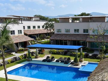 Casa en Venta con Alberca, 3 recamaras a 15 minutos de Cuernavaca en Xochitepec Morelos