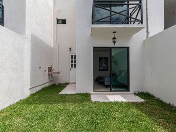 Casa en Venta con Alberca, 3 recamaras a 15 minutos de Cuernavaca en Xochitepec Morelos