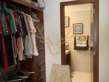 CASA EN VENTA EN SOLARES 4