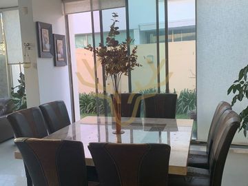 CASA EN VENTA EN SOLARES 4