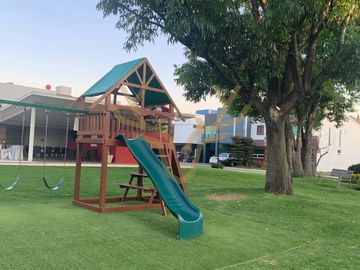 CASA EN VENTA EN SOLARES 4