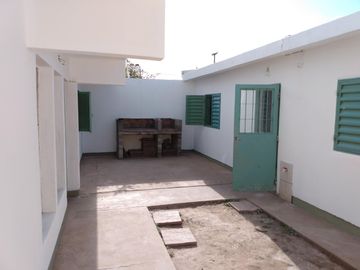 VENTA CASA 3 dormitorios en Barrio Jose Hernandez