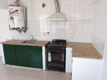 VENTA CASA 3 dormitorios en Barrio Jose Hernandez