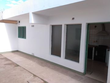 VENTA CASA 3 dormitorios en Barrio Jose Hernandez