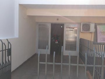 VENTA CASA 3 dormitorios en Barrio Jose Hernandez