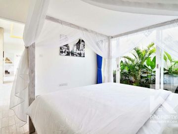 Spacous 3 Bedroom Villa with Ricefield View in Ubud Bali for Sale Leasehold