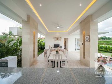 Spacous 3 Bedroom Villa with Ricefield View in Ubud Bali for Sale Leasehold