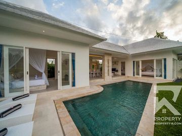Spacous 3 Bedroom Villa with Ricefield View in Ubud Bali for Sale Leasehold