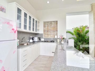 Spacous 3 Bedroom Villa with Ricefield View in Ubud Bali for Sale Leasehold