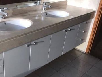 Vende Departamento Cuatro Dormitorios Estacionamientos