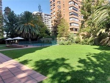 Vende Departamento Cuatro Dormitorios Estacionamientos