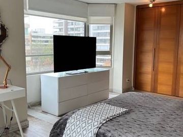 Vende Departamento Cuatro Dormitorios Estacionamientos
