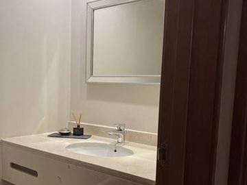 Vende Departamento Cuatro Dormitorios Estacionamientos