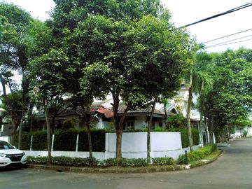 2. Rumah Hook Dijual di Bintaro Sektor 9, Komplek Kucica