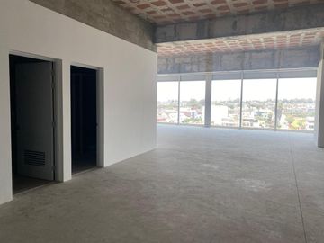 ALQUILER OFICINA PRIME 240 m2 EN LA MOLINA