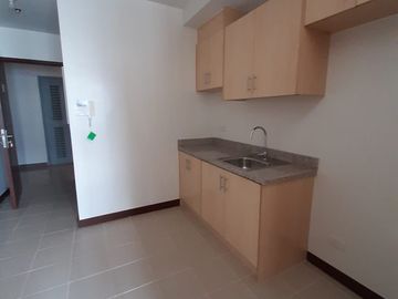 condo in makati paseo de roces rfo near salcedo legazpi village makati