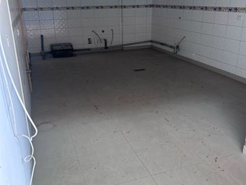 Local a un super precio de promoción en Galaxy Plaza Chorrillos