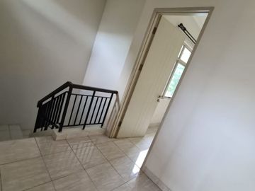 Dijual Rumah Cluster Naturale Foresta BSD City Tangerang Bagus Nyaman Lokasi Hijau Asri Strategis