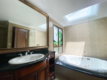 PR18618 Casa en arriendo en el sector Loma de los Benedictinos