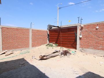 CASA EN VENTA –SEMI - CONSTRUIDA LA MARIPOSA - EJIDOS - PIURA