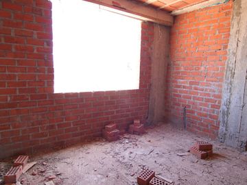 CASA EN VENTA –SEMI - CONSTRUIDA LA MARIPOSA - EJIDOS - PIURA