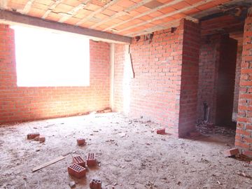 CASA EN VENTA –SEMI - CONSTRUIDA LA MARIPOSA - EJIDOS - PIURA