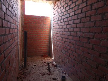 CASA EN VENTA –SEMI - CONSTRUIDA LA MARIPOSA - EJIDOS - PIURA