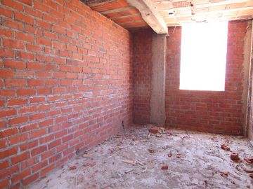 CASA EN VENTA –SEMI - CONSTRUIDA LA MARIPOSA - EJIDOS - PIURA