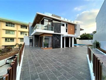 3 Level House with Roof Deck and Pool in Talisay City Cebu