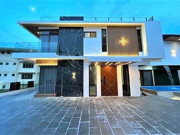 3 Level House with Roof Deck and Pool in Talisay City Cebu
