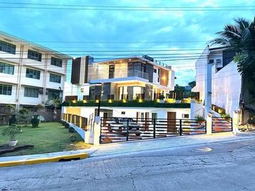 3 Level House with Roof Deck and Pool in Talisay City Cebu